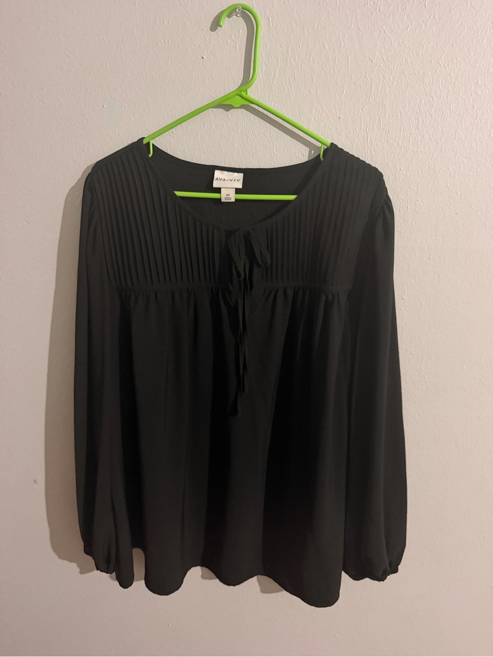 Ava & Viv Black Long-Sleeve Pleated Yoke Tie-Front Blouse